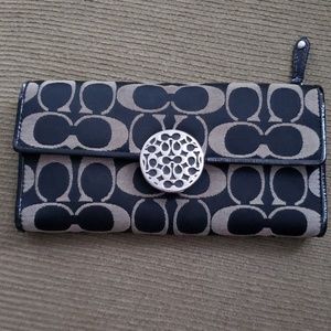 Coach wallet
